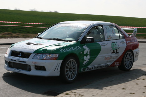 YM1 vinderne - Steen Andersen/Kim Jørgensen i deres hurtige Mitsubishi Lancer Evo 7.